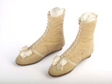 Nankeen boots, 1815, Museum of London